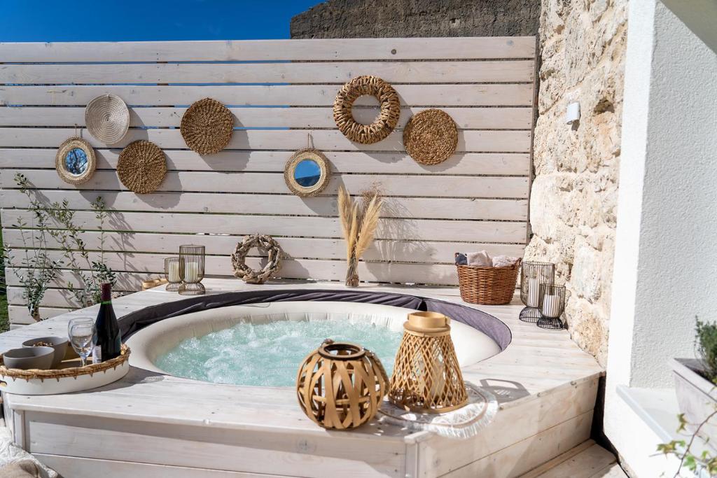 Stone House With Jacuzzi "DINARA" photo 3