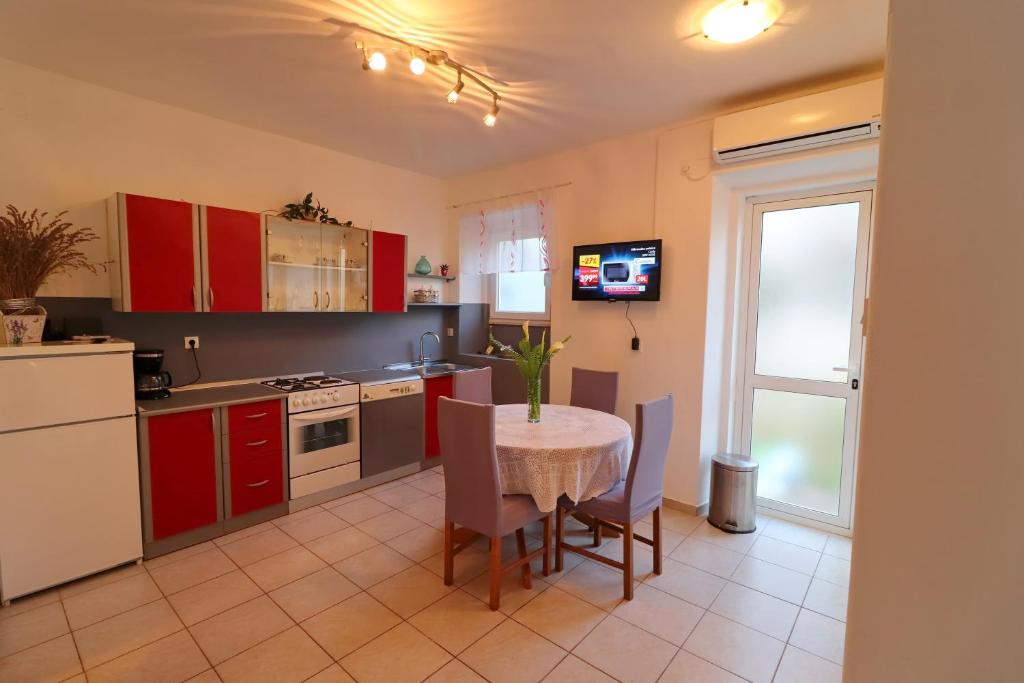 Seaside Apartment Franica photo 3