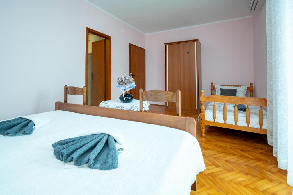 Double Room Zubovici 16063a photo 2