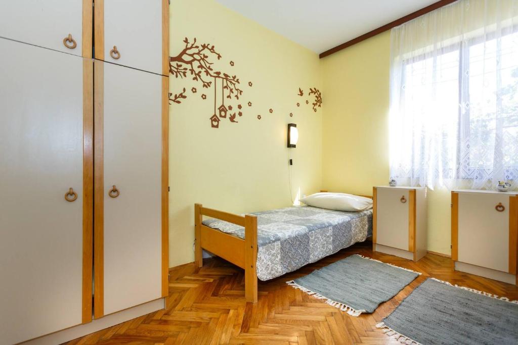 Shabby Chic Apartment DiSente nr1 close to Krk centre photo 2