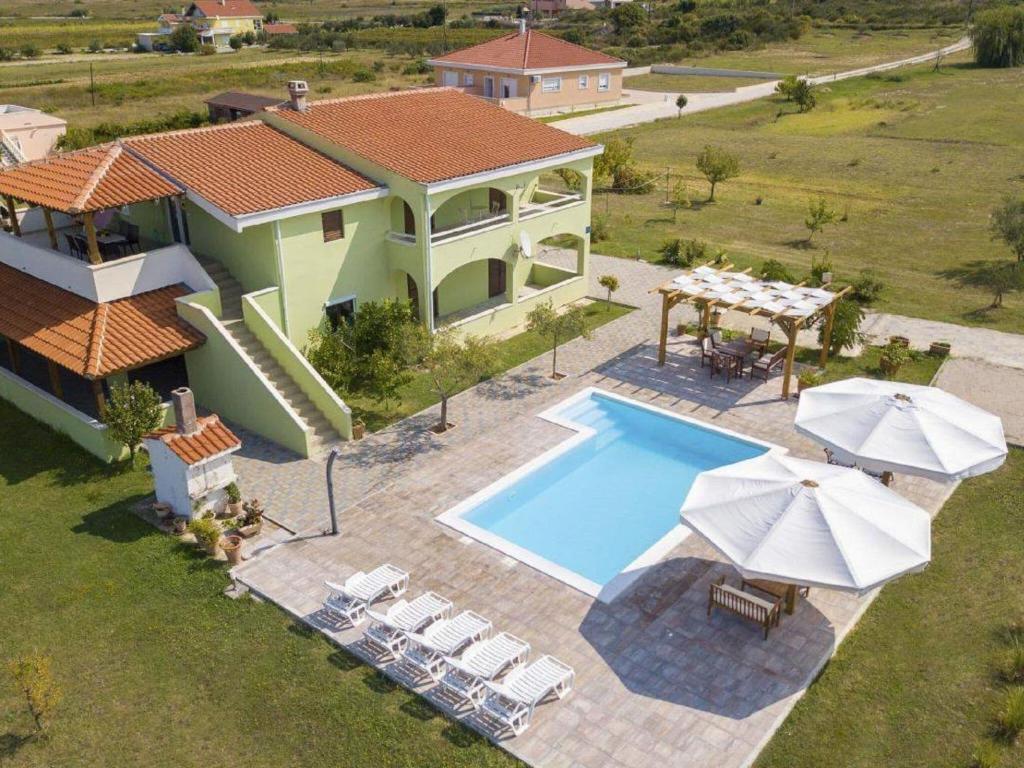 Apartment in Croatia near the Coast — photo 1