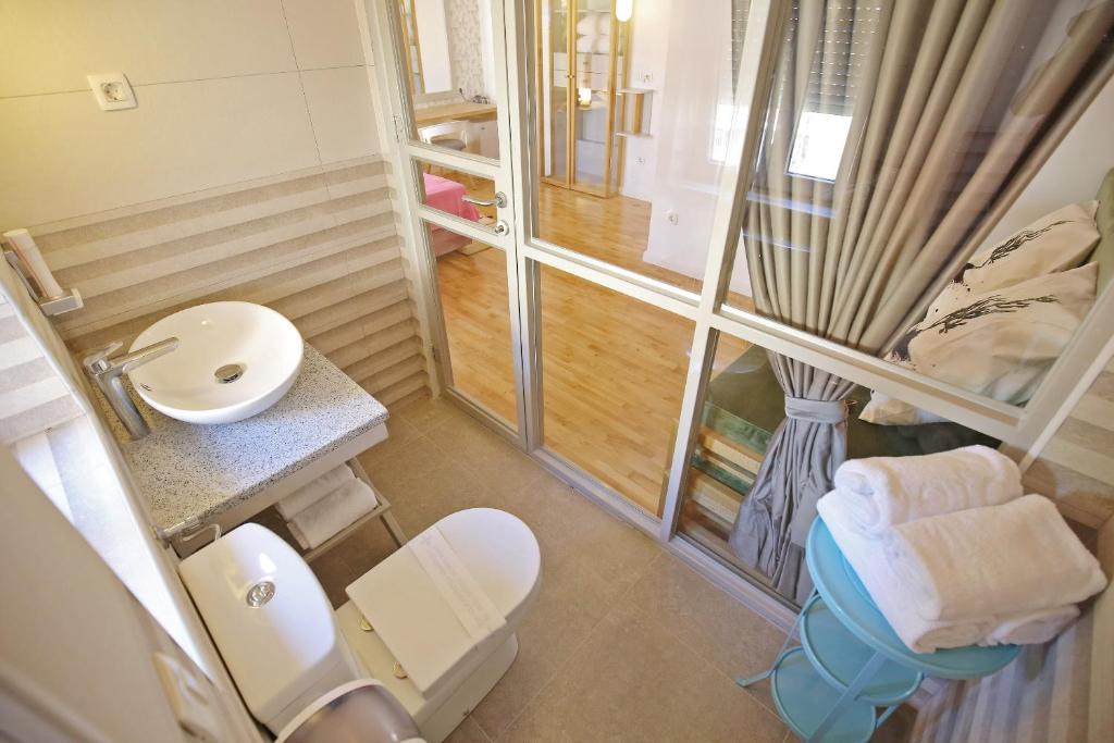 Apartments and rooms with WiFi Zadar - 14030 photo 3