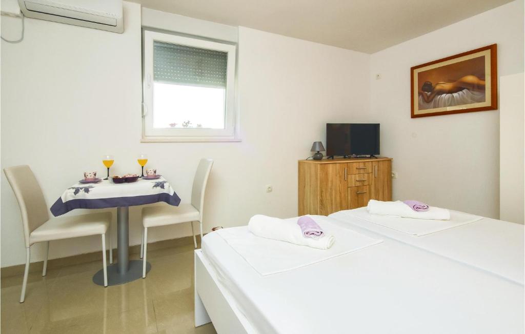 Studio Apartment In Mali Rat photo 3