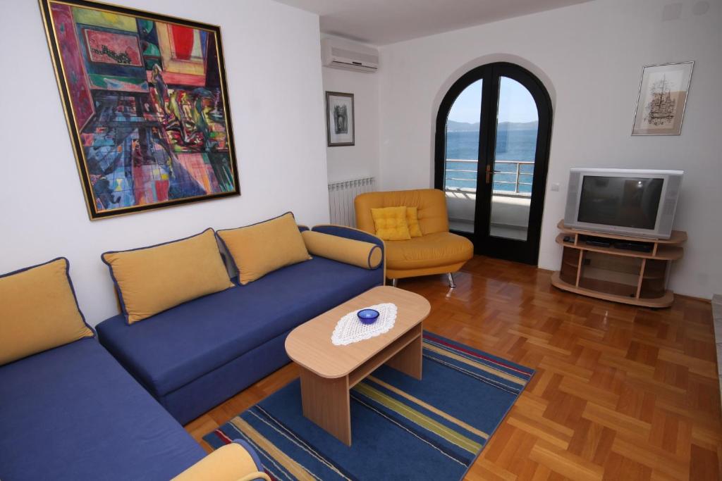 Family friendly seaside apartments Kozino photo 3