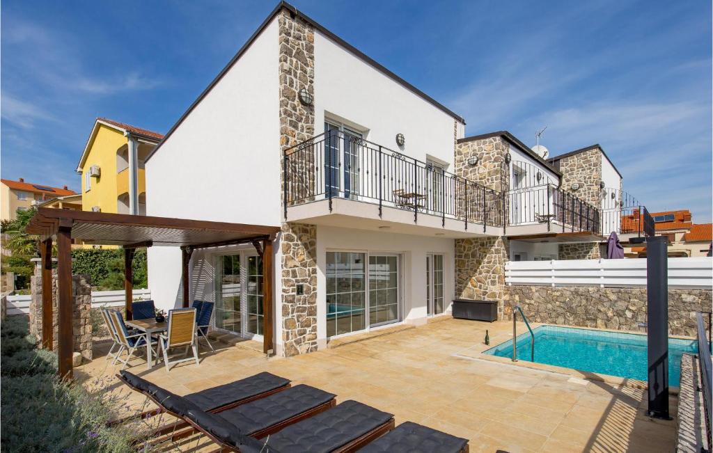 3 Bedroom Stunning Home In Kornic — photo 1