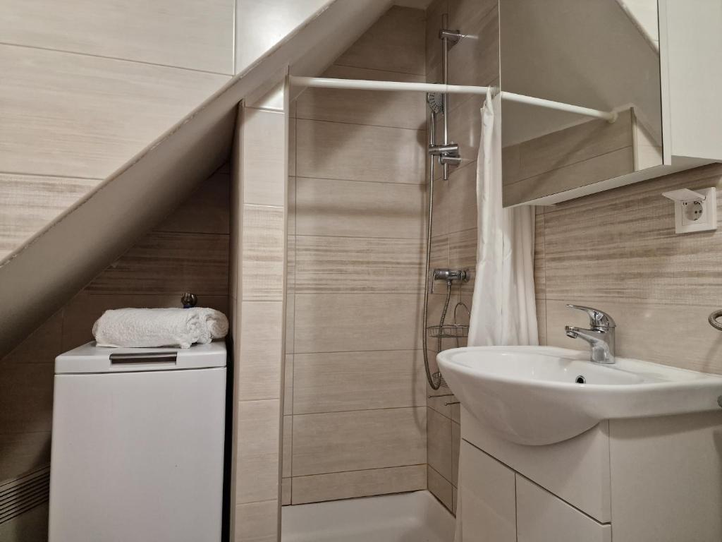Studio Apartment LIMONA photo 3