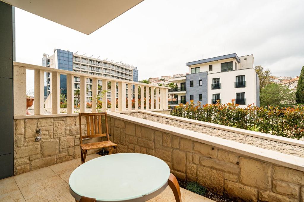 Stylish Studio Moskar with Balcony & Parking Lapad Beach Dubrovnik photo 2