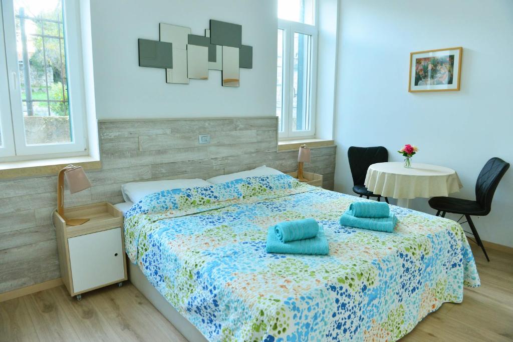 En-suite Rose on Rokova Street - 5 min Walk to the Old Town of Split — photo 1