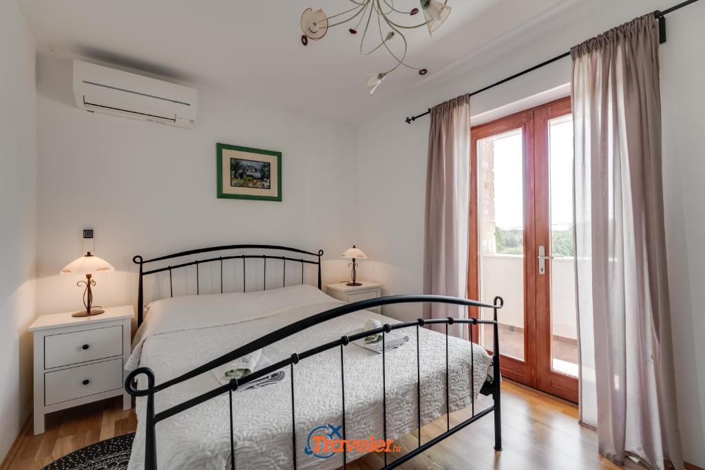 Romantic villa with a large pool and garden in a quiet area - by TRAVELER tourist agency Krk ID 2158 photo 2