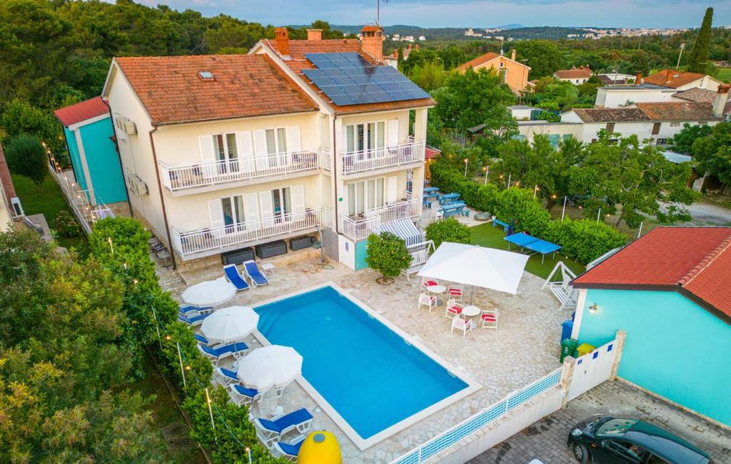 Stunning Apartment In Pula With Wifi — photo 1