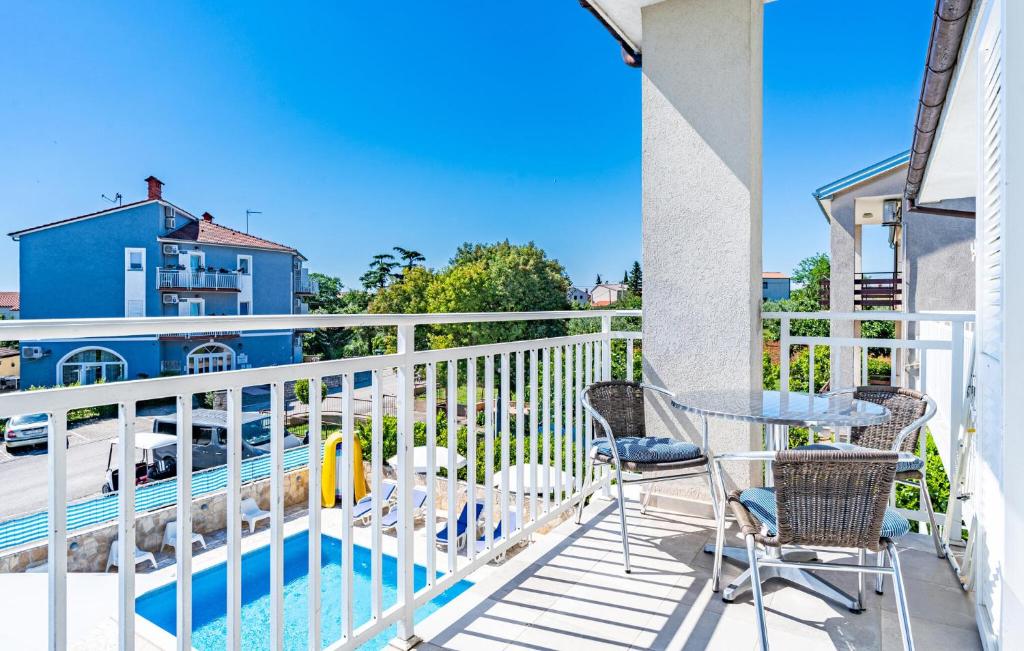 Stunning Apartment In Pula With Wifi photo 2