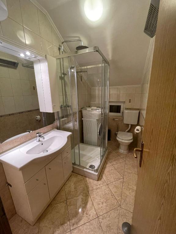 Tole Villa Podaca 2 with heated Pool photo 3