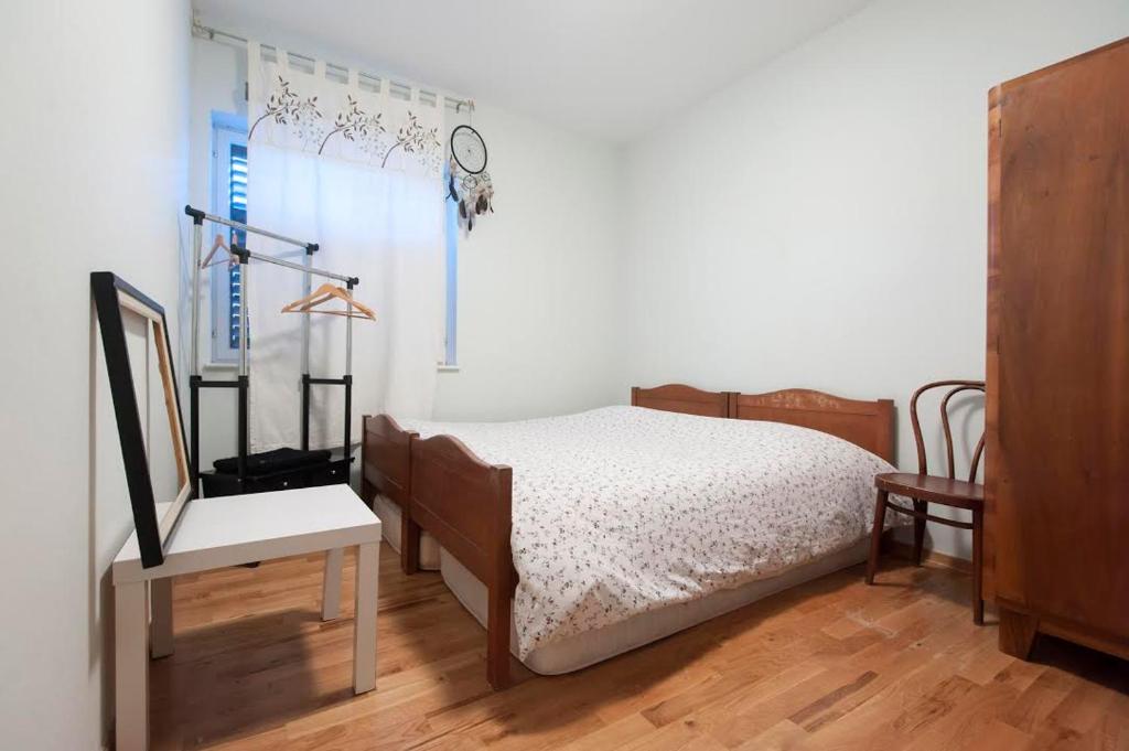 Sunny apartment photo 2