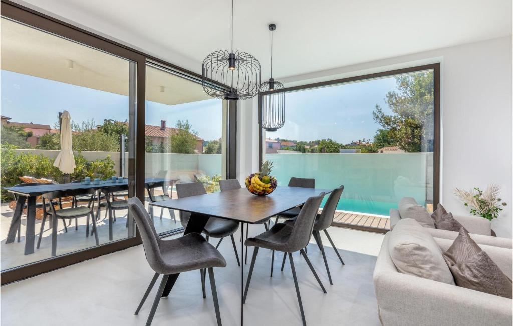 3 Bedroom Gorgeous Home In Pula photo 3