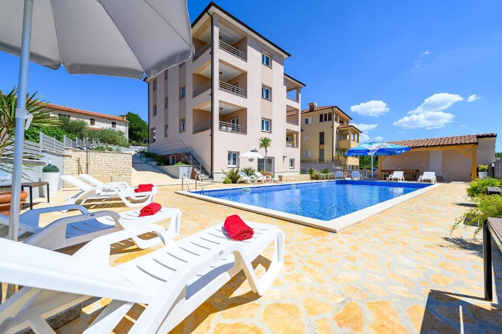 Stancija Amoroso Porec Apartments — photo 1