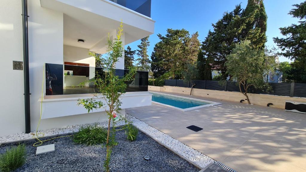 SurfingDream Luxury Apartment photo 3