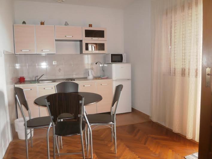 Studio Apartment in Nin with Terrace — photo 1