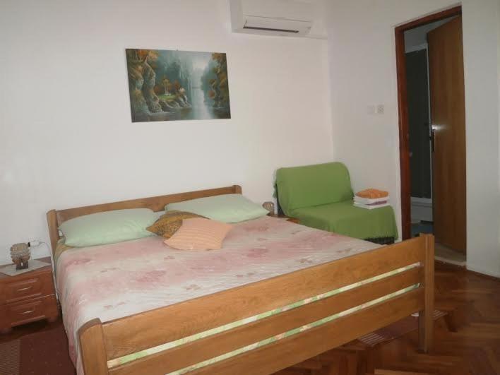 Studio Apartment in Nin with Terrace photo 2