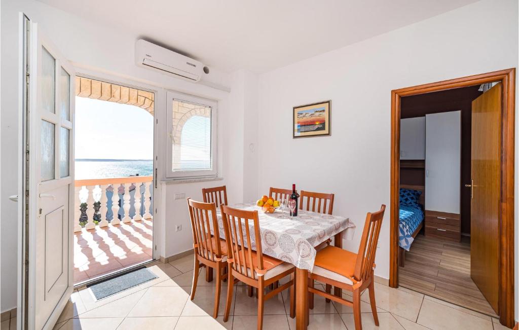 2 Bedroom Nice Apartment In Rtina photo 3