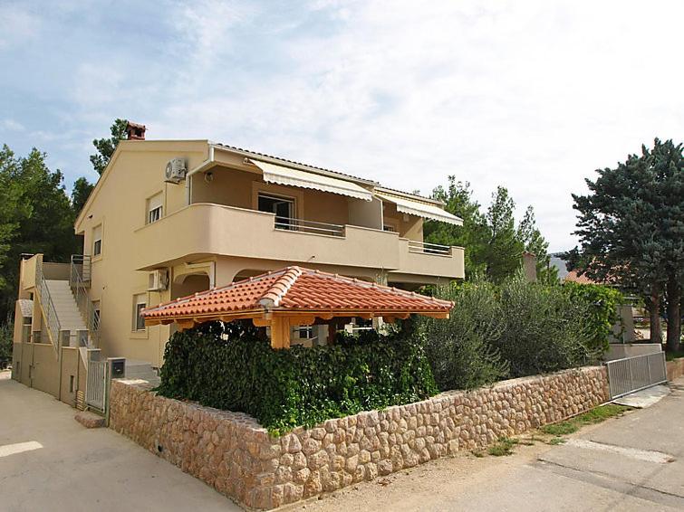 Seaside apartments — photo 1