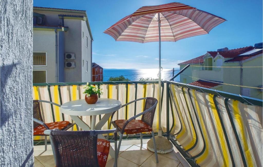 Studio Apartment In Omis photo 2