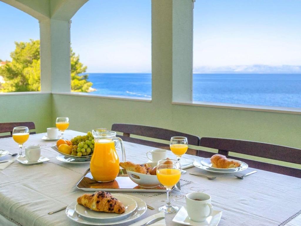 Seafront Holiday Home Marija-Three Bedroom Holiday Home with Sea View — photo 1