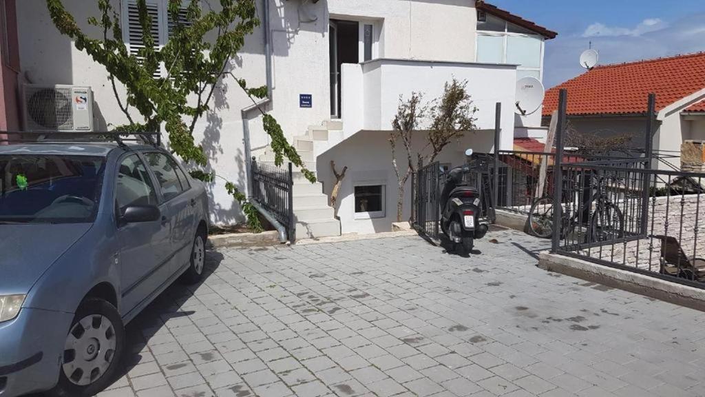 Apartments by the sea Sibenik - 14802 — photo 1