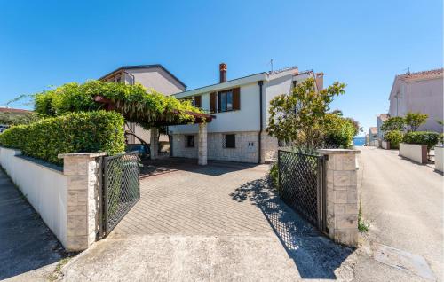 Villa Lostura — photo 1