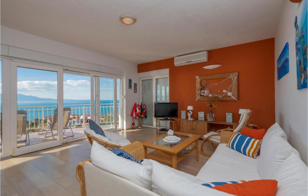 Three-Bedroom Apartment In Podaca photo 3