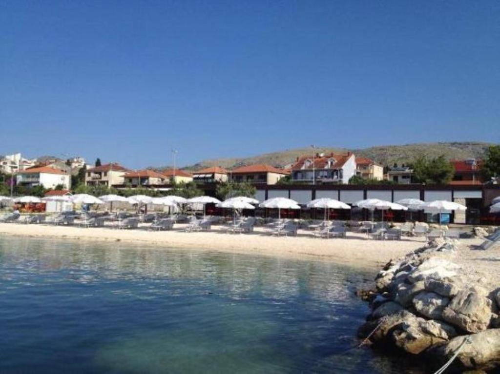 Seafront City Apartment Ana Trogir photo 2