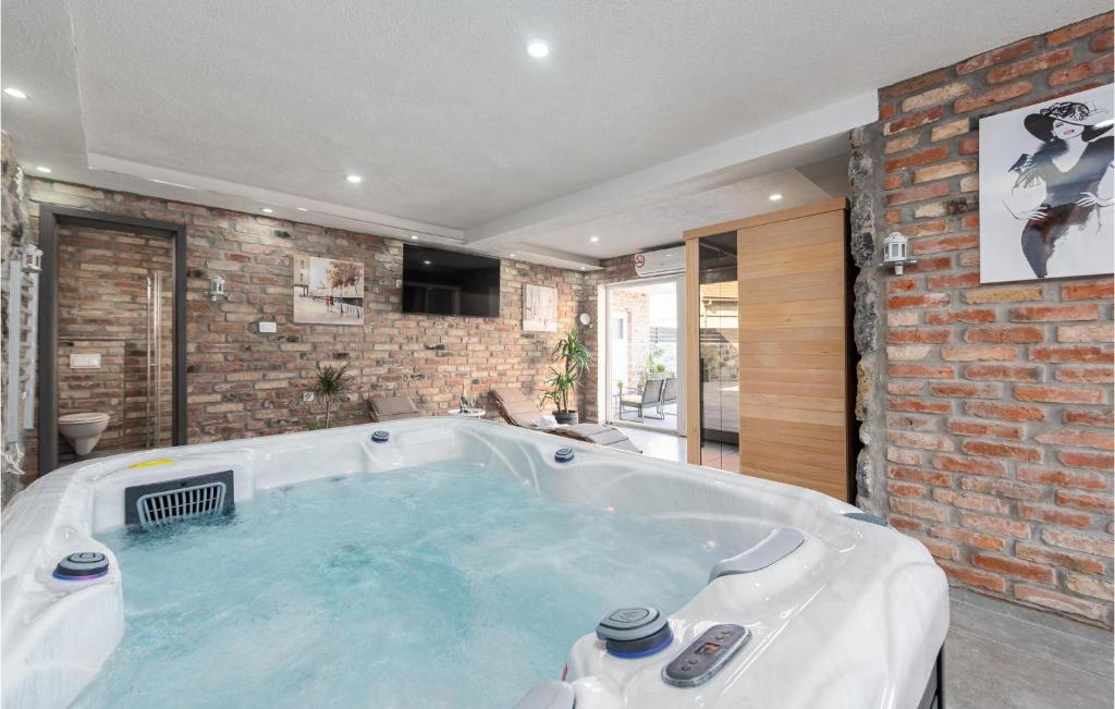Lovely Home In Gracac With Sauna photo 2