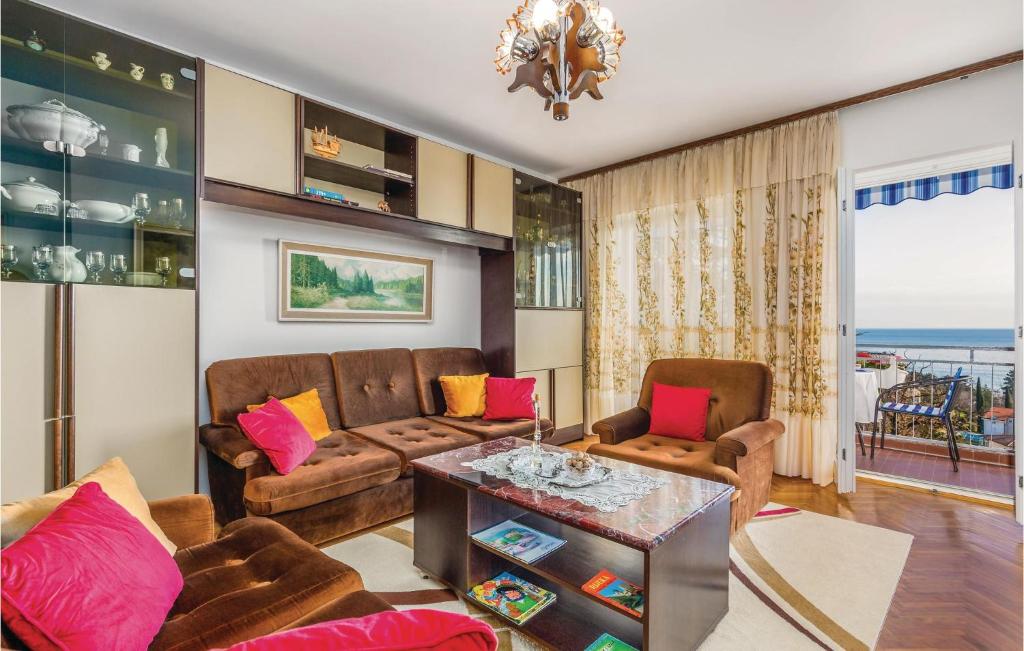 2 Bedroom Amazing Apartment In Lovran photo 2