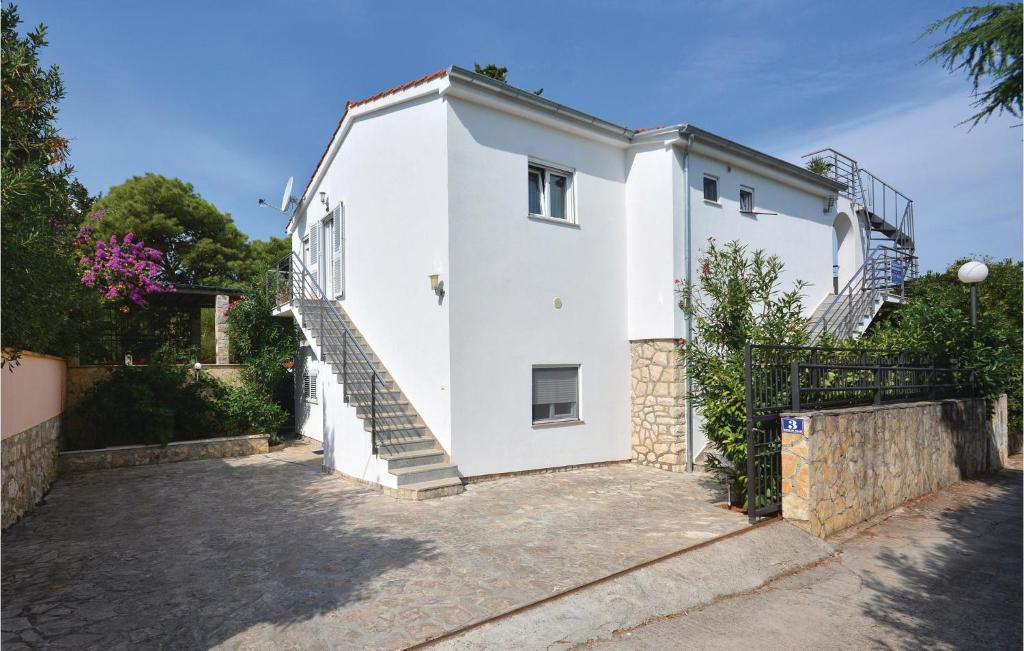 One-Bedroom Apartment In Stari Grad photo 3