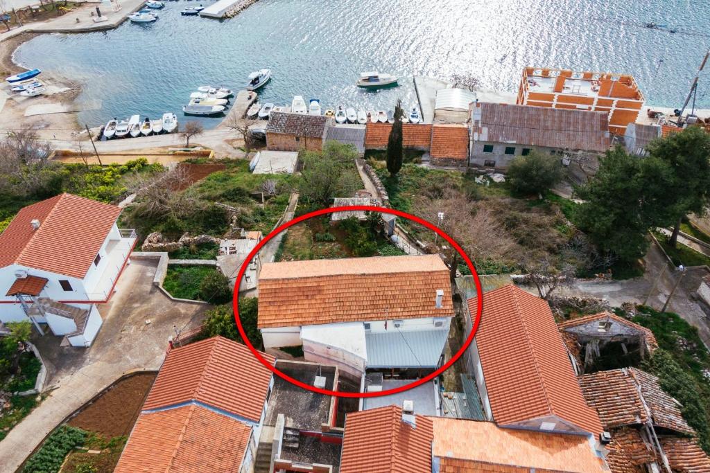 Seaside holiday house Luka — photo 1