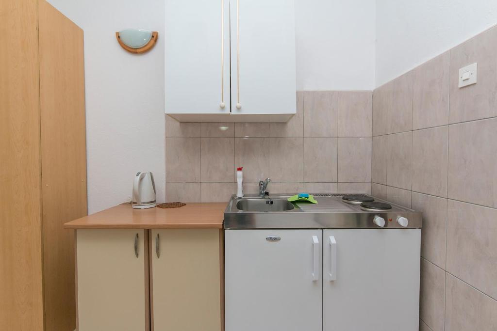 Apartments by the sea Podaca photo 3