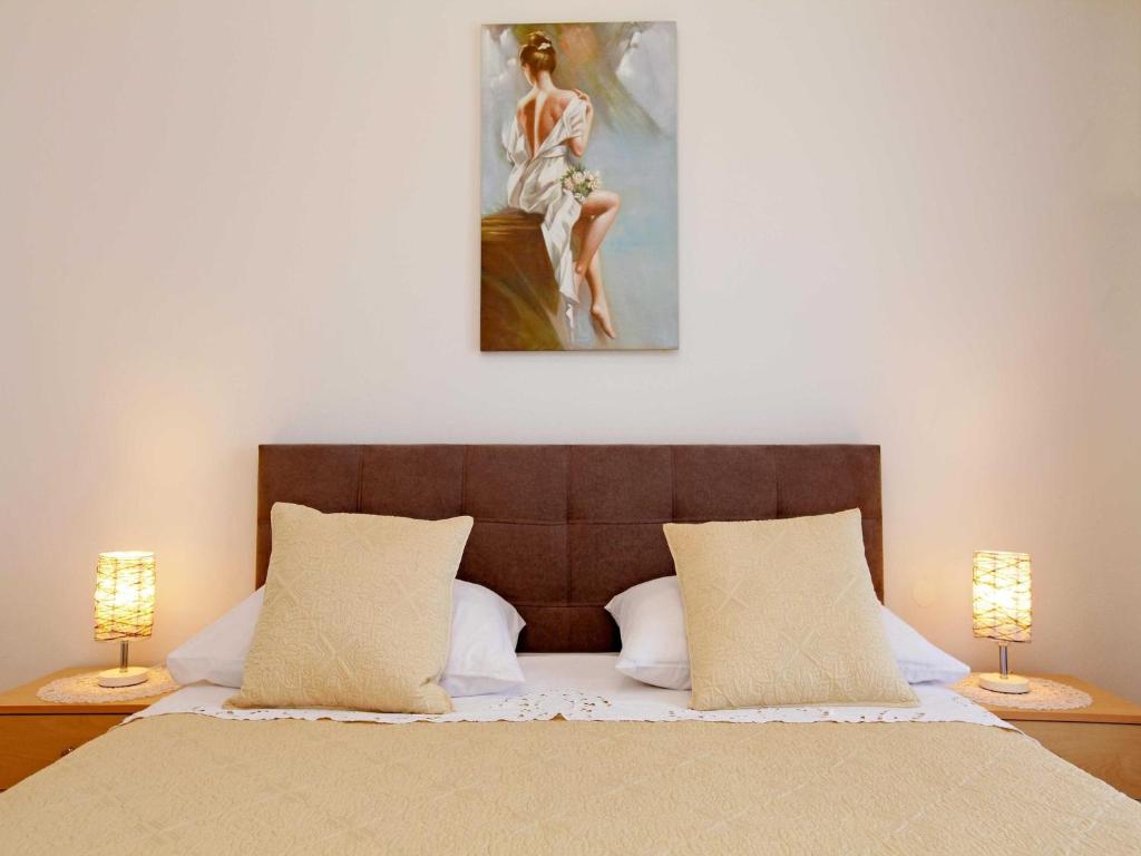 Sunshine Apartment Doda - Three Bedroom Apartment with Balcony and Sea View photo 2