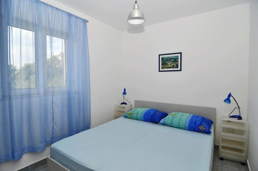 Studio Pasadur 8351a photo 2