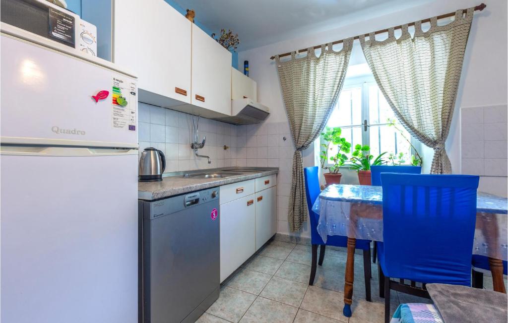One-Bedroom Apartment In Omis photo 3