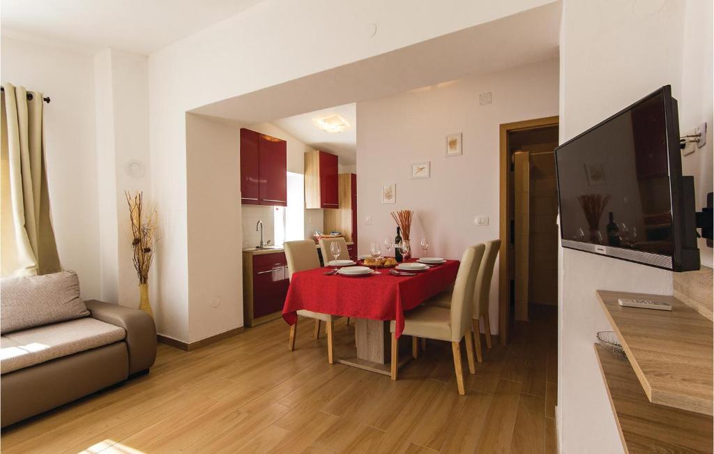 Lovely Home In Hreljici With Kitchen photo 2