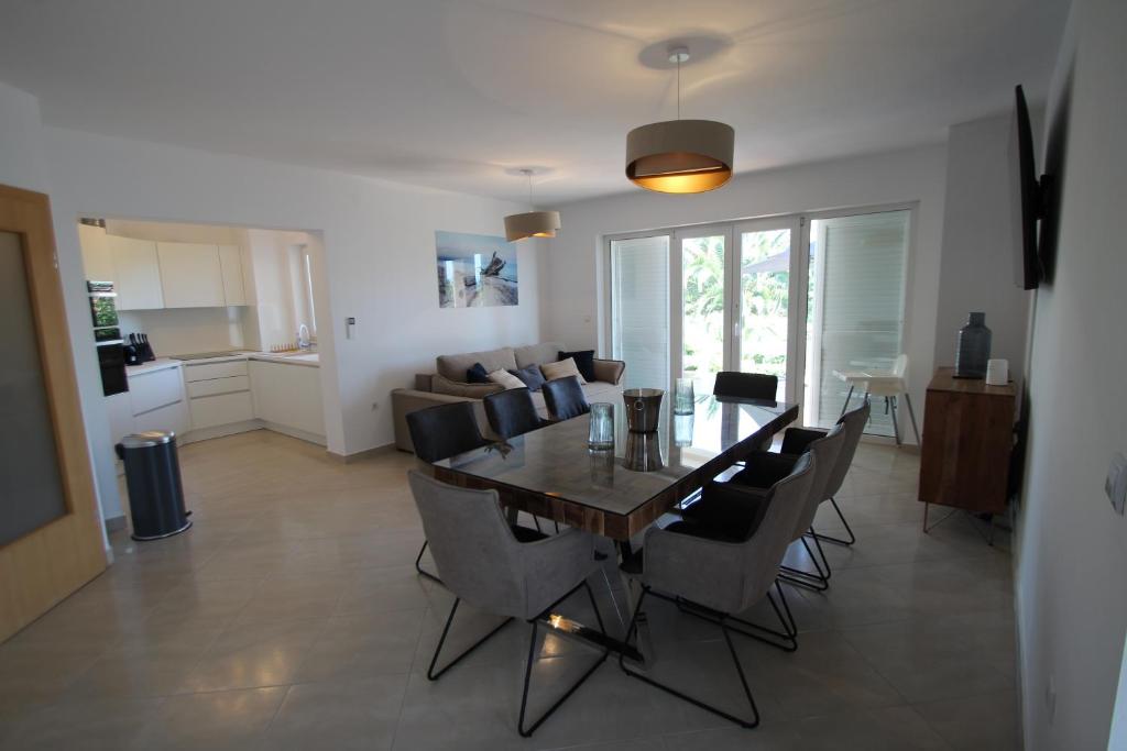 Four bedroom Beach House Amaya Medulin photo 3