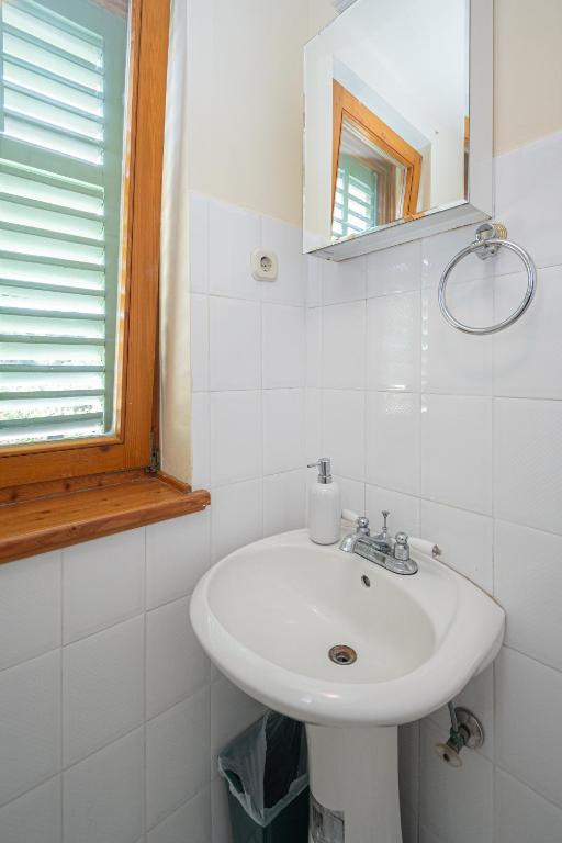 Triple Room Mrljane 327a photo 3