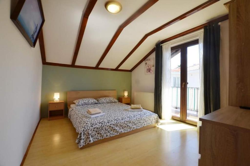 Tony apartments photo 2
