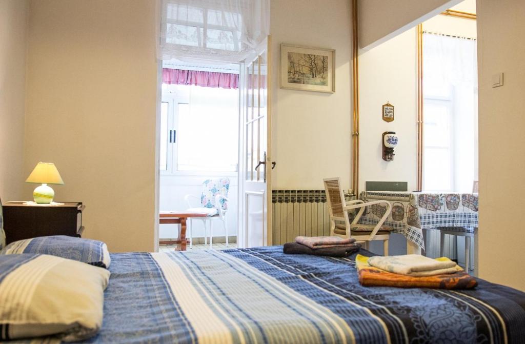 Apartments and rooms with WiFi Zagreb - 15219 photo 2
