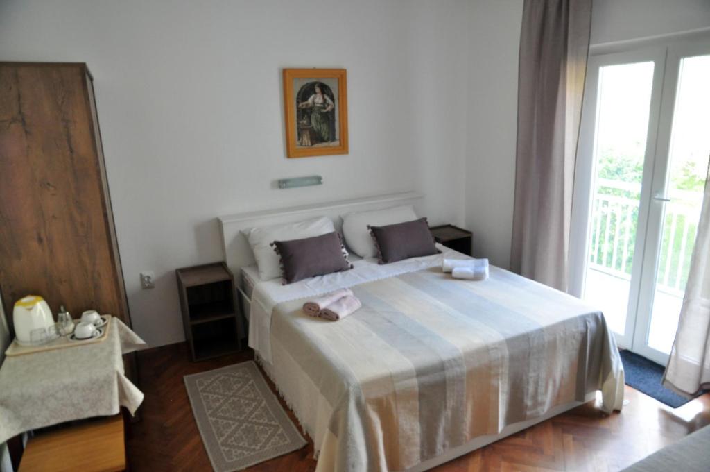 Rooms by the sea Rab - 18786 photo 2