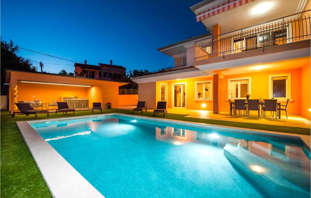 Gorgeous Home In Rovinjsko Selo — photo 1