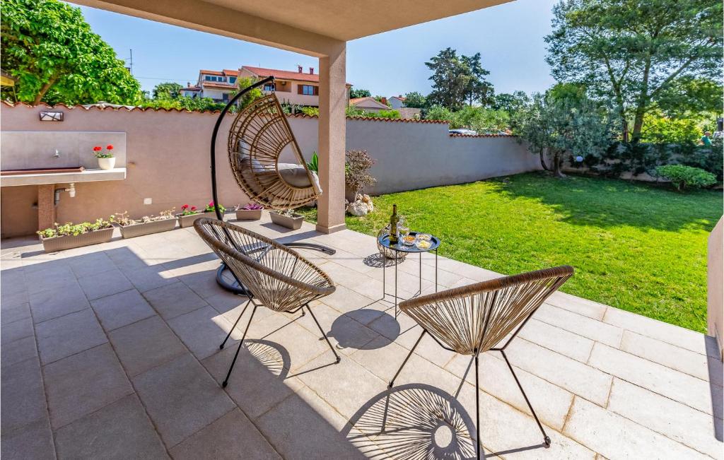Amazing Home In Medulin With Wifi photo 2