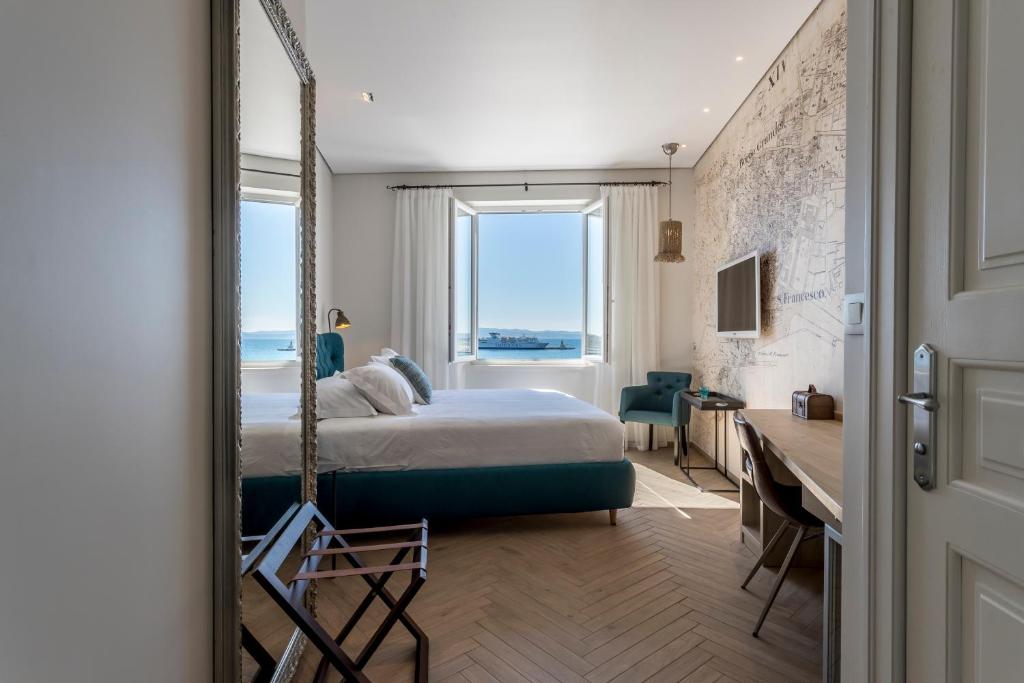 Seaview Luxury Retreat photo 2