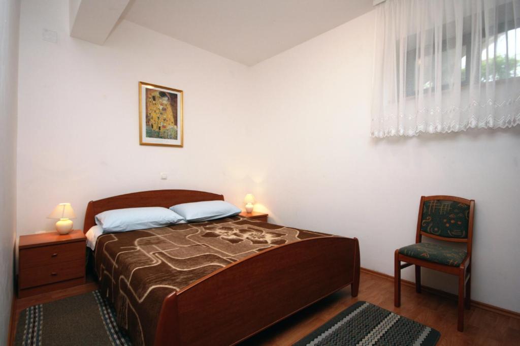 Apartments with parking space Vantacici photo 2