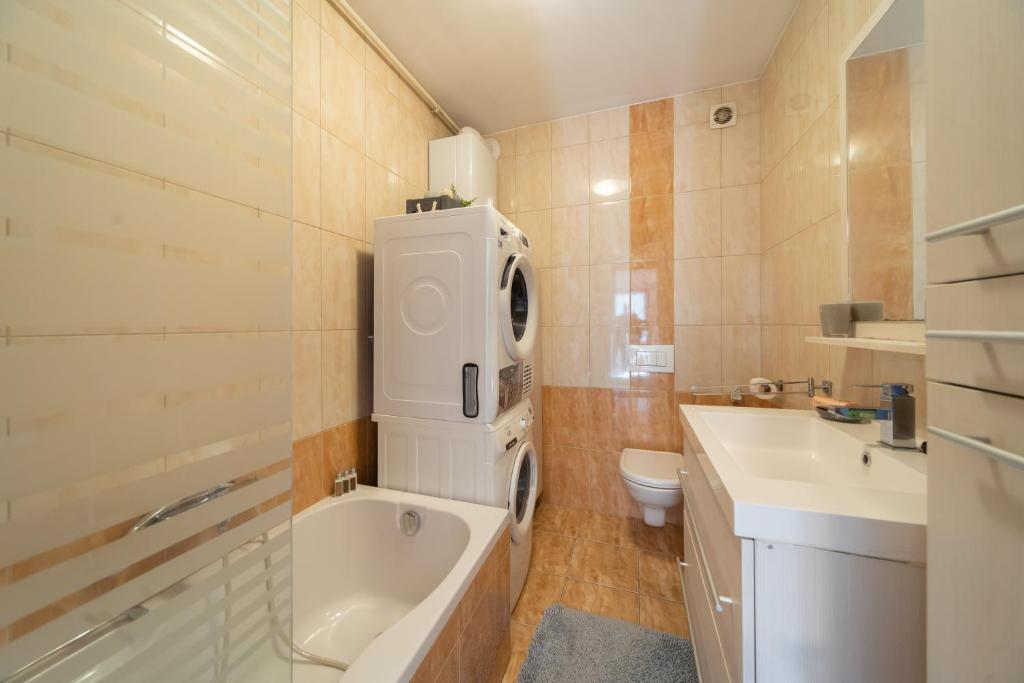 SUPER PetrovA Apartment photo 3