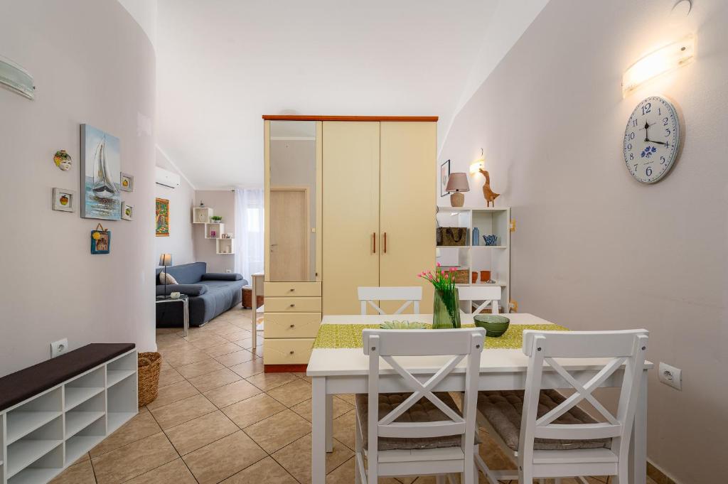 Studio Apartment ARES - Monterol photo 3